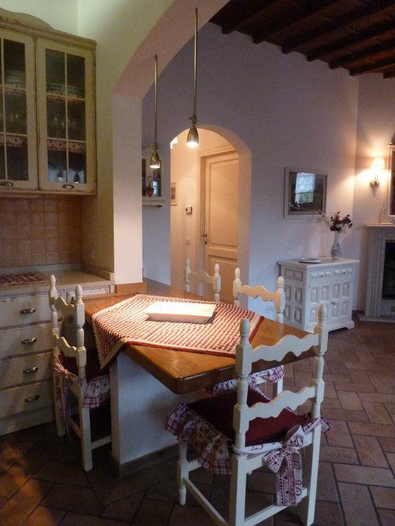 Suite "La Badia" Scandicci Rum bild