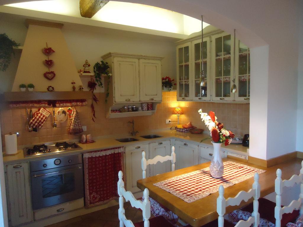 Suite "La Badia" Scandicci Rum bild